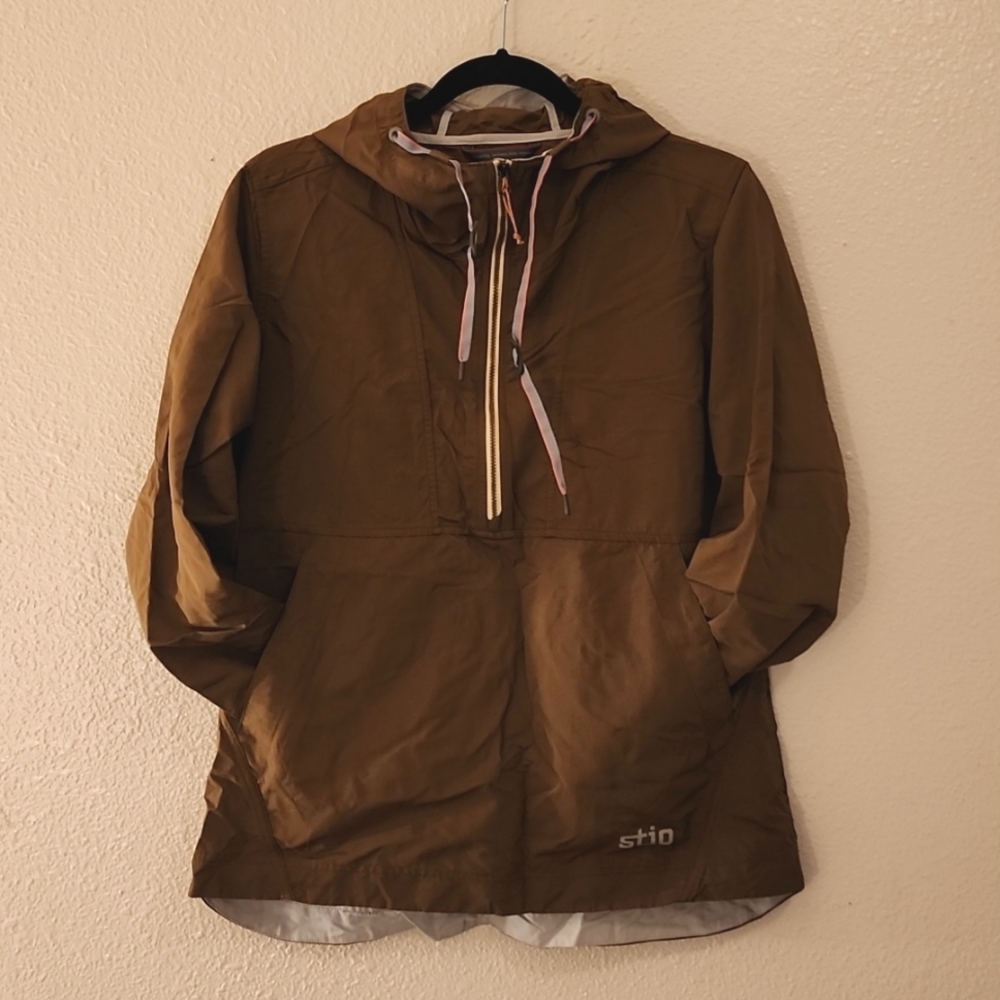 Stio windbreaker